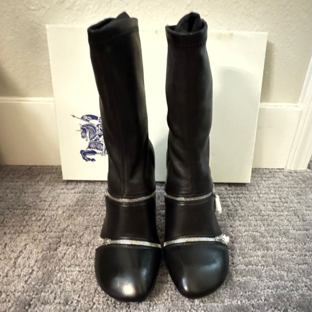 BURBERRY | PRICE FIRM💲💥
Black Leather Peep Boots 
Women’s EU 37.5 - Picture 6 of 16